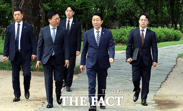 조정식 국회의장이 28일 오전 서울 여의도 국회 사랑재에서 열린 취임 첫 기자 간담회에 참석해 취재진의 질의에 답변을 하고 있다. /국회사진기자단