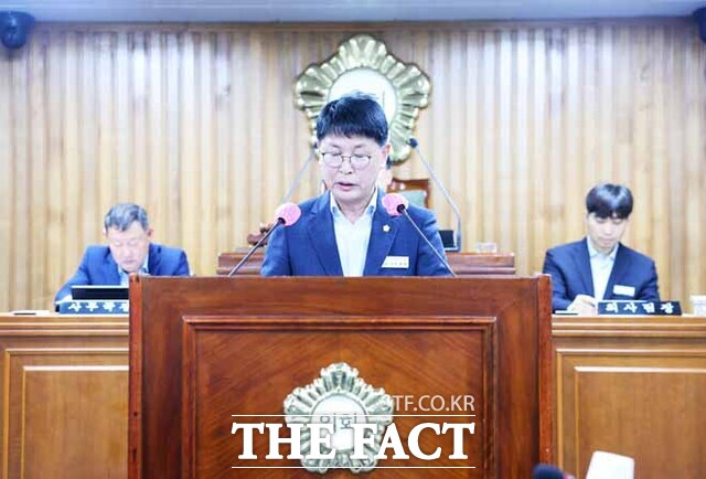 손성호 의원이 5분 자유발언을 하고 있다. /영주시 의회