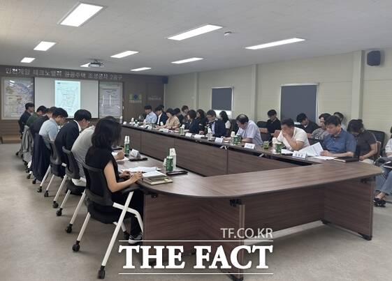 인천시가 28일 '계양테크노밸리 공공주택지구 입주 대비 전담협의체' 제1차 회의를 개최하고 있다./인천시