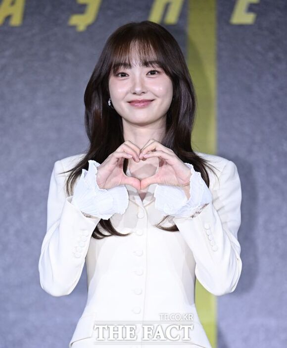 배우 김혜준이 tvN 새 월화드라마 '최애의 사원'에서 사랑스러운 매력을 갖춘 남다름으로 변신한다. 사진은 지난해 12월 개최된 넷플릭스 오리지널 시리즈 '캐셔로' 제작발표회에 참석한 모습. /박헌우 기자