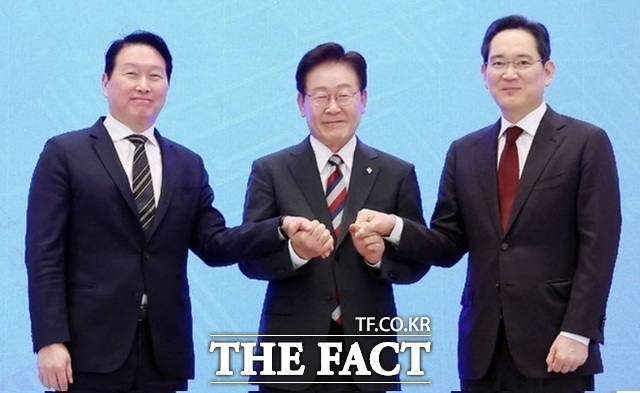 삼성전자·SK하이닉스 단일종목 레버리지 ETF 도입 이후에도 투자자들의 미국 증시 쏠림이 이어지며 달러 수요와 환율 부담이 확대되고 있다. /뉴시스