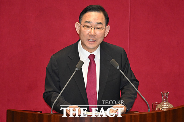 무제한토론(필리버스터) 첫 주자로 나선 주호영 국민의힘 의원.