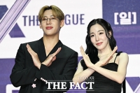  뱀뱀-티파니 영 '엑스 더 리그, 많이 사랑해 주세요' [포토]