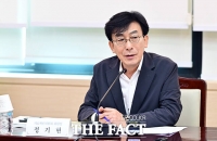  제8차 의료혁신위원회 회의 주재하는 정기현 위원장 [TF사진관]