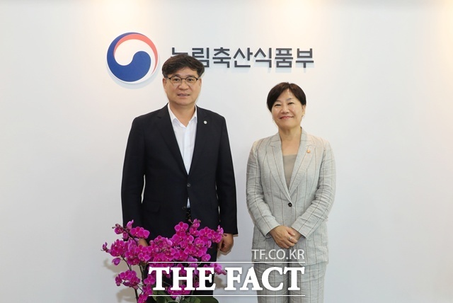 진병영 함양군수가 농림축산식품부를 방문해 송미령 장관과 면담을 갖고 농정 현안을 건의했다. /함양군