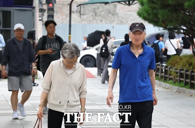 동행 온다콜택시는 연령 제한 없이 누구나 이용할 수 있지만 시는 이용자의 휴대전화 번호만 수집한다. 이에 따라 전체 이용자 가운데 고령층이 차지하는 비중은 물론 연령대별 이용 건수를 파악하지 못하고 있다. /뉴시스