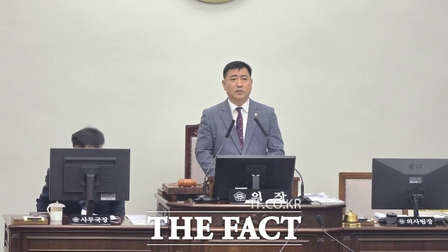개회사를 하고 있는 이범수 공주시의장. /김형중 기자