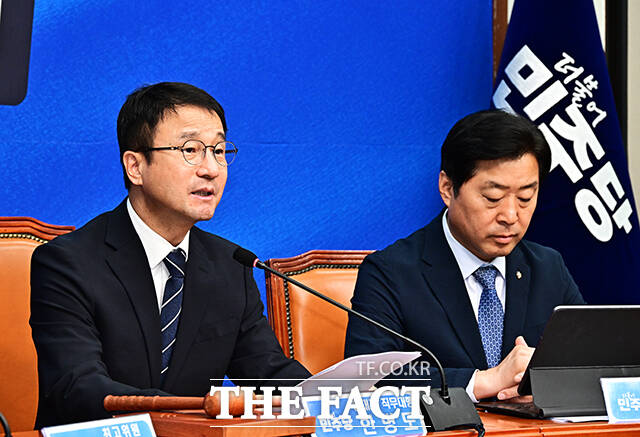 한병도 더불어민주당 대표 직무대행 겸 원내대표가 3일 오전 서울 여의도 국회에서 열린 최고위원회의에 참석해 모두발언을 하고 있다. /국회=배정한 기자