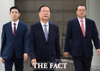  특검 '핑퐁'에 박성재 사건 표류…공소기각 놓고 정면충돌