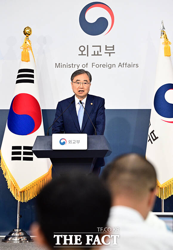 조현 외교부 장관이 5일 오후 서울 종로구 외교부에서 2026 하반기 업무보고 사후 브리핑을 하고 있다. /임영무 기자