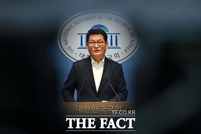 송영길 더불어민주당 당대표 후보가 5일 오전 서울 여의도 국회 소통관에서 조희대 대법원장 탄핵 추진 기자회견을 하고 있다. /국회=서예원 기자
