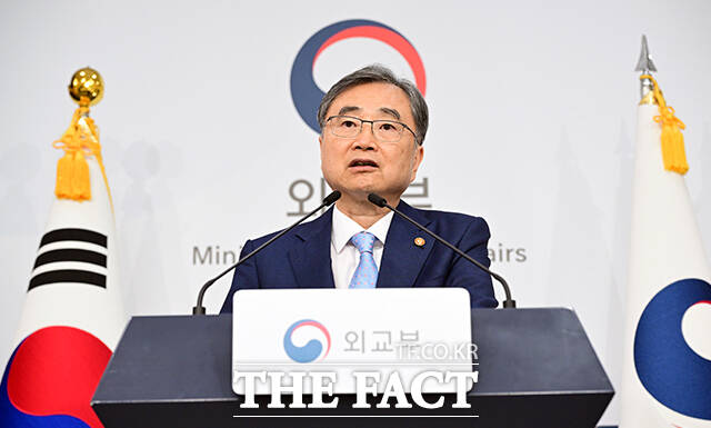 조현 외교부 장관이 5일 오후 서울 종로구 외교부에서 2026 하반기 업무보고 사후 브리핑을 하고 있다. /임영무 기자