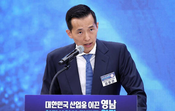 김동관 한화그룹 수석부회장이 우주를 미래 성장축으로 내세운 대규모 투자 계획을 공개하며 3세 경영 '뉴 한화' 구상에 속도를 내고 있다. 사진은 김 수석부회장. /뉴시스