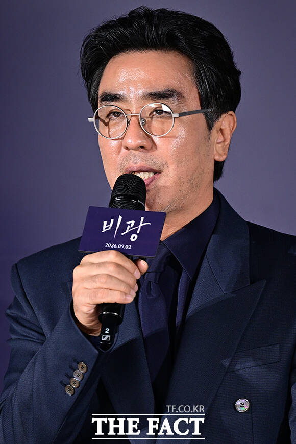 '비광'에서 톱스타 부부를 연기한 류승룡(왼쪽)과 하지원이 촬영에 대한 에피소드를 이야기하고 있다.