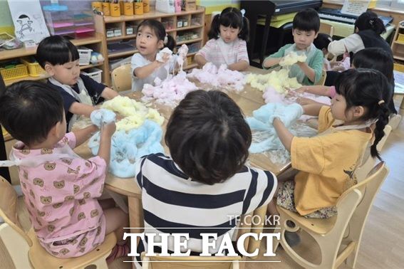 충남의 한 유치원에서 지역 여건을 반영한 '다보듬돌봄기관'을 운영하며 유아 맞춤형 돌봄서비스를 제공하고 있다. /충남도교육청