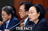  국가정책조정회의 모두발언하는 한성숙 총리 [포토]