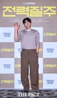  이신영, 조용히 입대…