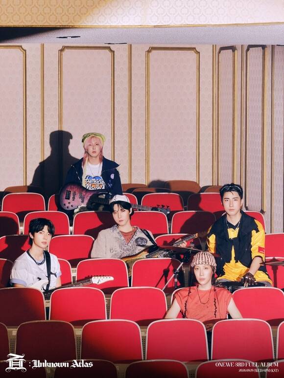 원위는 19일 오후 6시 세 번재 정규앨범 '面 : Unknown Atlas'를 각 음악 사이트에 발매한다./RBW