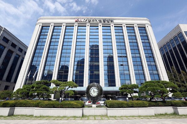 중소기업중앙회가 정부의 2026년 세제개편안에 대해 미래성장동력 확충을 위한 적절한 조치라며 환영의 뜻을 밝혔다. 사진은 중기중앙회 전경. /중기중앙회