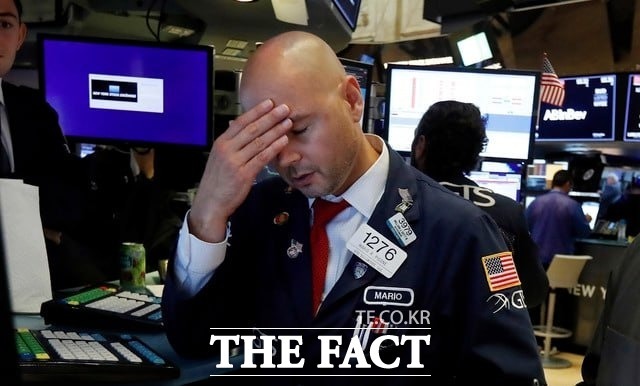 6일 뉴욕증권거래소에 다우, S&P500, 나스닥 지수는 모두 파란불을 켰다. /AP.뉴시스
