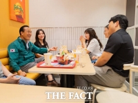  김홍열 청양군수, MZ세대 직원과 '햄버거 간담회' 가져