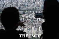  '1년 사이 26% 오른 서울 아파트 값'...전국 평균 약 3배 [TF사진관]