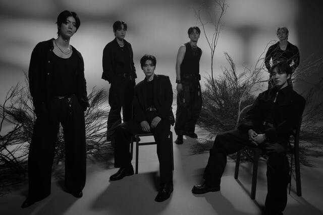 그룹 SF9이 두 번째 정규앨범 'TENACITY'의 첫 번째 콘셉트 포토를 공개했다./FNC엔터테인먼트