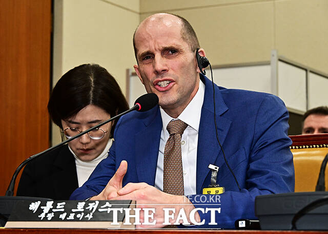 해롤드 로저스 쿠팡 한국법인 임시대표가 약 44억원 규모의 쿠팡 모회사 쿠팡Inc 주식을 매각한다. 과거 성과보상으로 받은 주식에 부과된 세금을 납부하기 위한 목적이다. /국회=배정한 기자