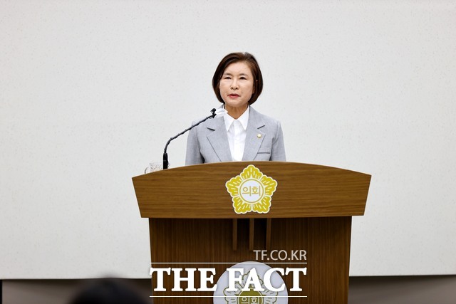 김연경 당진시의원이 11일 5분 자유발언을 통해 당진형 좋은 돌봄 인증제 도입을 제안했다. /당진시의회