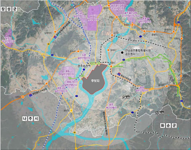 한국반도체산업협회가 11일 시행된 '반도체산업 경쟁력 강화 및 지원에 관한 특별법'에 대한 환영 입장을 냈다. 사진은 한국통지주택공사(LH)가 발표한 호남권 반도체 첨단 국가산업단지 위치도. /LH
