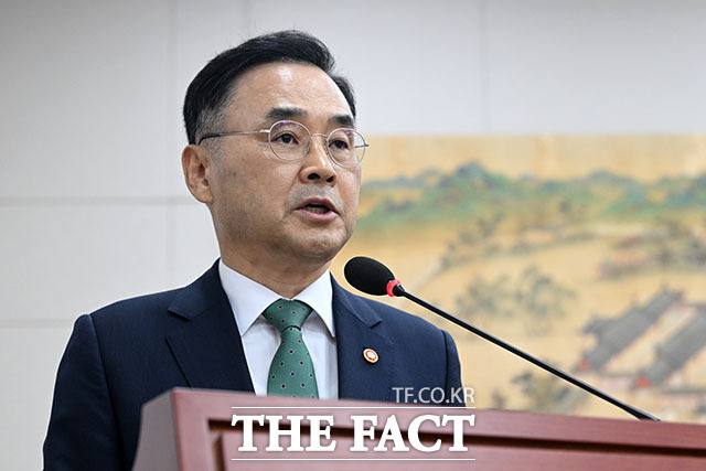 차정인 국가교육위원회 위원장이 업무보고를 하고 있다.