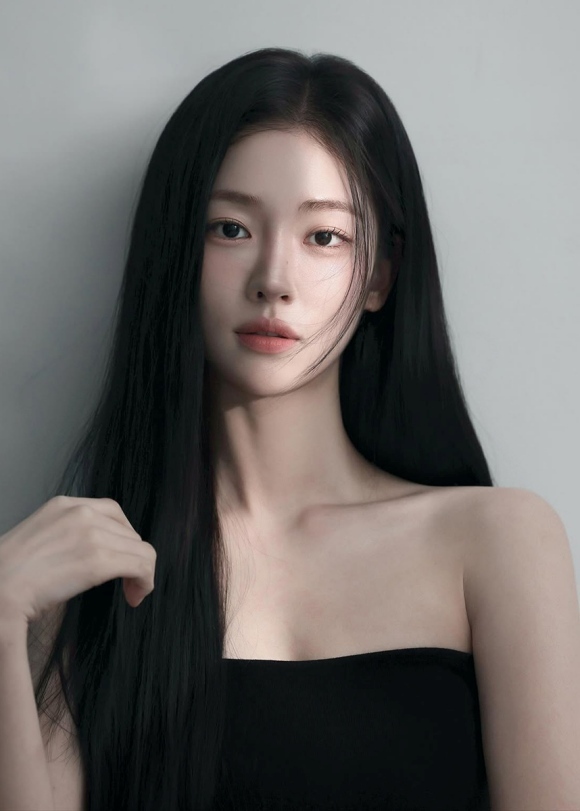 배우 송지우가 매니지먼트 런과 전속계약을 체결하고 KBS2 '너 말고 다른 연애'로 돌아온다. /매니지먼트 런