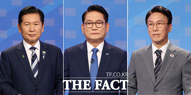 정청래·송영길·김민석 더불어민주당 당대표 후보가 12일 서울 양천구 SBS에서 열린 TV토론회에 참석해 있다. /국회사진기자단