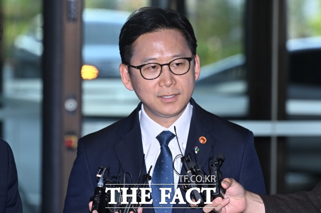 배경훈 부총리 12일 서울에서 사야사트 누르벡 카자흐스탄 과학고등교육부 장관과 면담을 갖고, AI 및 과학기술 분야의 협력 방안을 논의했다. /김성렬 기자