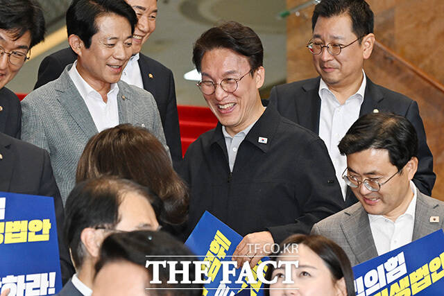 규탄대회 참석한 민주당 당대표 후보들.