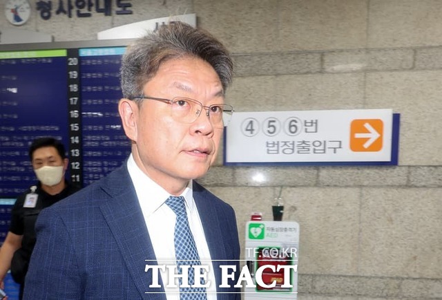 고 채수근 상병 순직 사건 수사 당시 수사 관련 기밀 정보를 누설했다는 혐의를 받는 이시원 전 대통령실 공직기강비서관이 재판에 넘겨졌다. /뉴시스