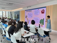  옥스퍼드대 교수와 만드는 '나만의 이야기'…대전교육청, 글로벌 북콘서트 개최