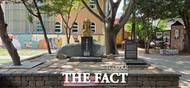 전남광주시 광산구 월곡동 고려인마을 내 어린이공원에 있는 홍범도 장군 흉상. /김영신 기자