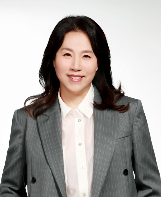 선주 LG생활건강 대표이사 사장이 올해 상반기 보수로 6억4700만원을 받았다. /LG생활건강