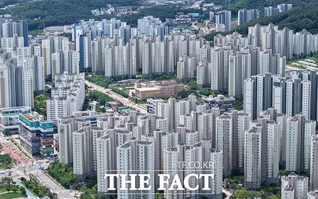 정부는 PF 보증 확대와 앵커리츠 투자, 비아파트 규제 완화 등을 통해 민간 주택사업의 자금 조달과 착공을 지원한다. /박헌우 기자