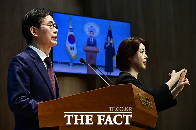 조경태 의원은 윤리위 출석 의사를 밝히며 정면 대응을 예고했다./배정한 기자