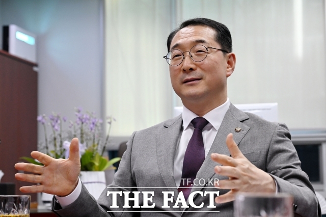 14일 국회 의원회관에서 <더팩트>와 만난 외교관 출신 김건 국민의힘 의원은