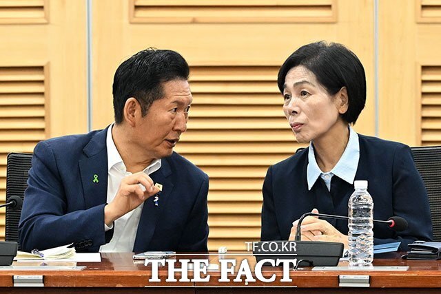최 의원은 지난 13일 취재진에 