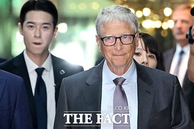 조정식 국회의장 만나기 위해 국회 찾은 빌 게이츠 이사장.