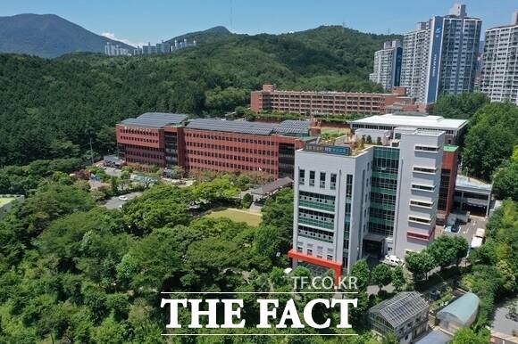 부산시교육청 전경. /더팩트 DB