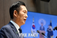  정청래가 만든 1인1표도 안 통하나…조직 열세에 '당심'도 고전