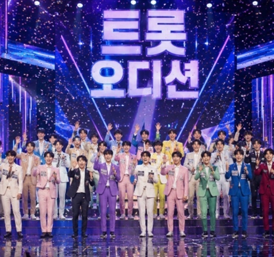 오디션 프로그램은 콘서트에서 확인된 팬덤의 규모가 다시 개인 활동과 다음 시리즈의 동력으로 이어지는 구조다. 사실상 공연 판권과 부가 사업을 통해 제작비를 회수하고, 공연 흥행 자체가 프로그램 브랜드의 생명력을 연장하는 중요한 엔진이 되고 있다. /AI 이미지