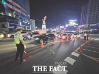  광복절 전야, 천안경찰 철야 합동 단속…불당·쌍용동 '음속 질주' 차단
