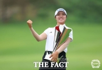  김민솔 독주 막아선 '절친' 서교림...시즌 여왕 경쟁 불붙였다 [박호윤의 IN&OUT]