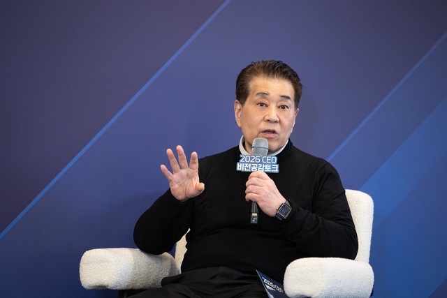 장인화 포스코홀딩스 회장의 임기가 내년 3월 마무리되는 가운데 오는 12월부터 차기 회장 선임을 위한 작업이 시작된다. /포스코홀딩스